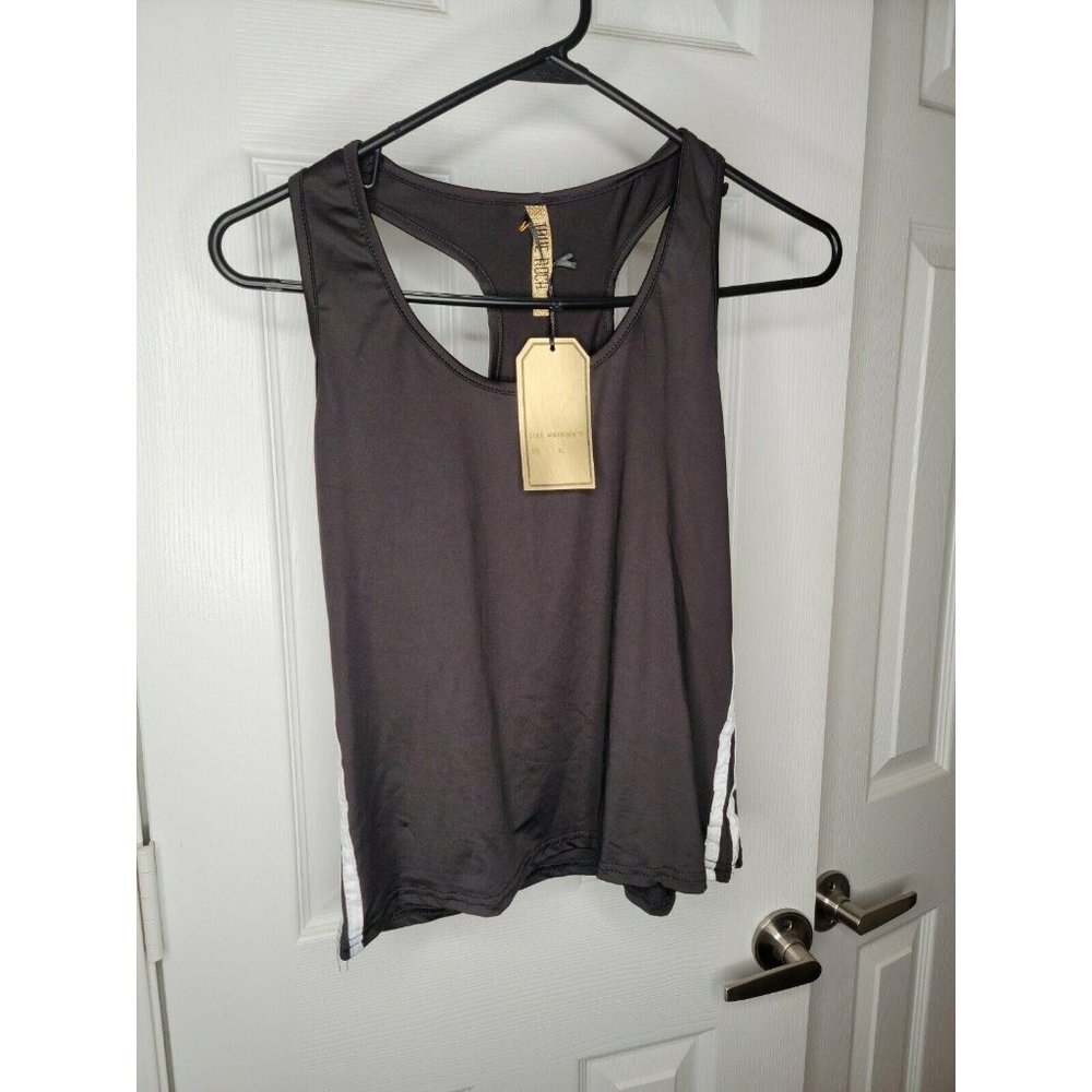 NEW! True Rock 2-Piece  Active Wear Size XL